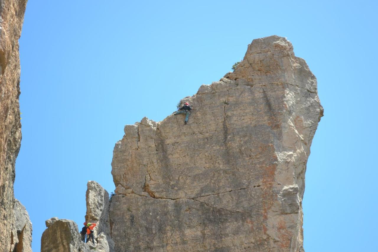 Sardinia Climbing House Bed & Breakfast Ulassai Eksteriør bilde